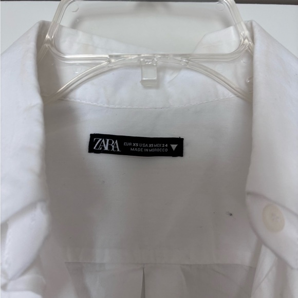 Zara Crisp Cropped White Button-Up Blouse - Picture 2 of 3